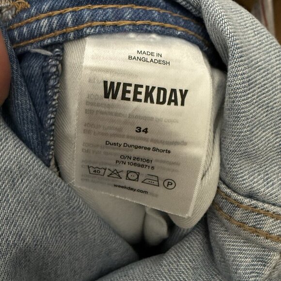 WEEKDAY Dusty Dungaree Denim Overall Shorts Blue Sz 34 NWT Baggy 90s Y2K Grunge - Picture 10 of 12
